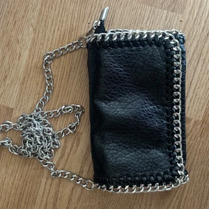 Tiamo väskan  - Liten modell av tiamo väska. Använd sparsamt så därav inga skavanker