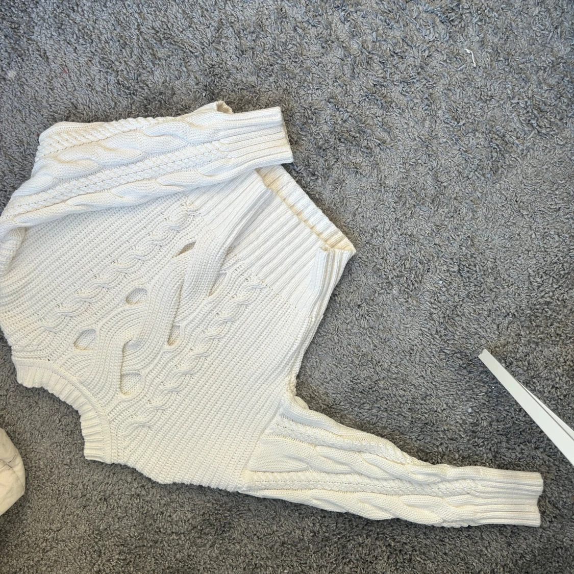 Vit stickad tröja från Tommy Hilfiger - 90