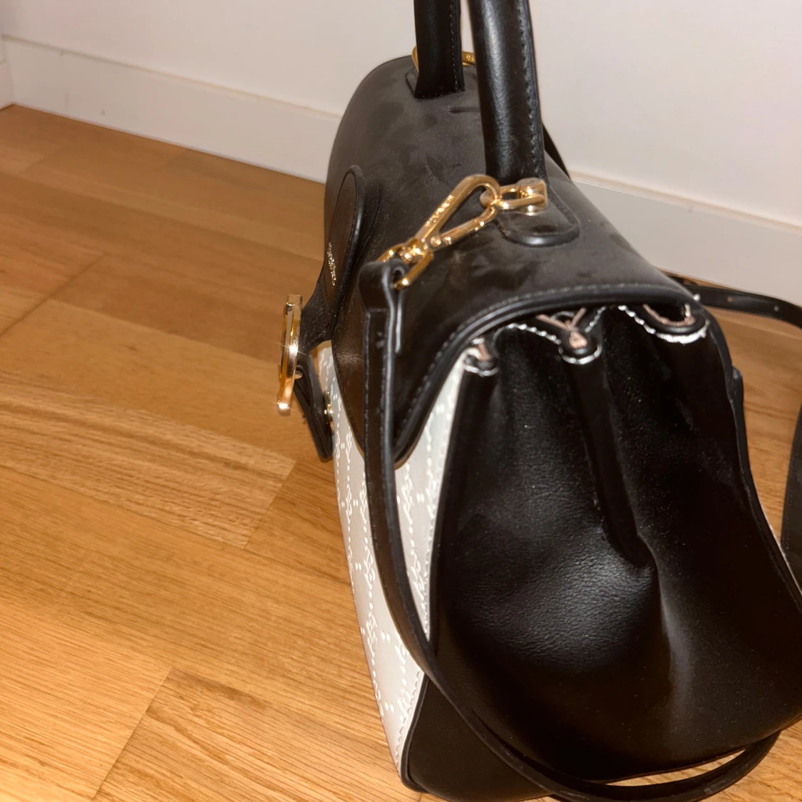 Axelremsväska  - 91