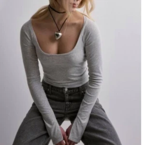 Nelly topp - Topp från Nelly som jag köpte i vintras men endast använt typ 1 gång💓 Nypris 200kr