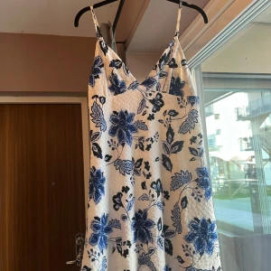 Klänning  - Sommarklänning, från zara 