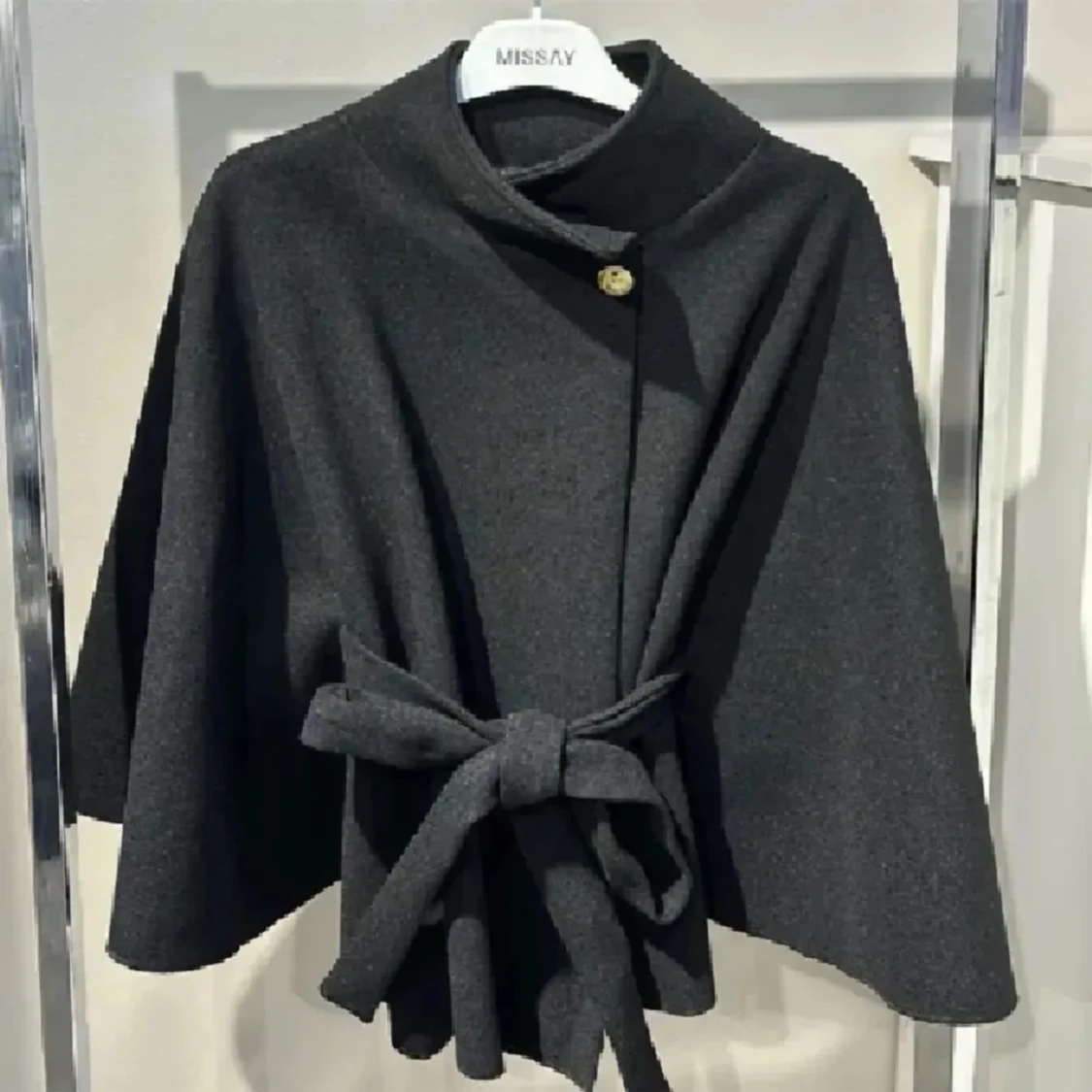Svart Poncho 🖤