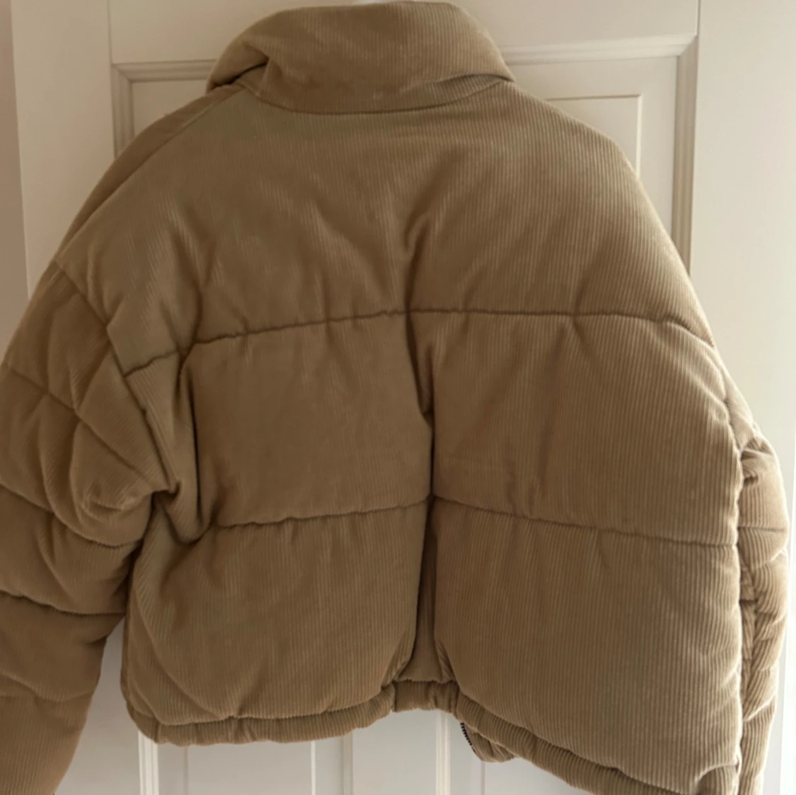 Vinterjacka från Bershka - 91