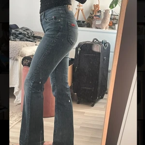 lowrise jeans - supersnygga jeans som tyvärr är för små för mig!!