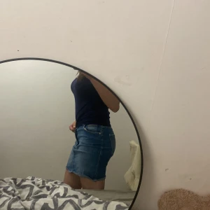 Jeans kjol - Ny, fin blå kjol. Köpt för 200, från zara. 
