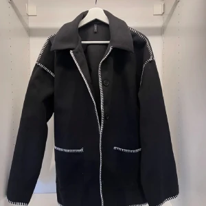 VMGERRY jacka - En VMGERRY jacka, ganska ny och fin men är lite stor på mig. Bara att höra av er vid fler frågor eller bilder