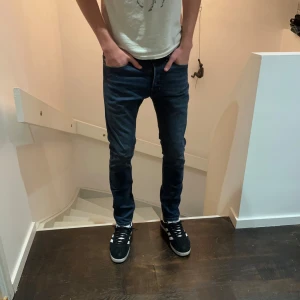 Diesel jeans  - Tja säljer nu mina gamla diesel jeans. Jeansen har en riktigt fet tvätt och är i väldigt bra skick utan några defekter. Har du några frågor eller funderingar hör av dig 