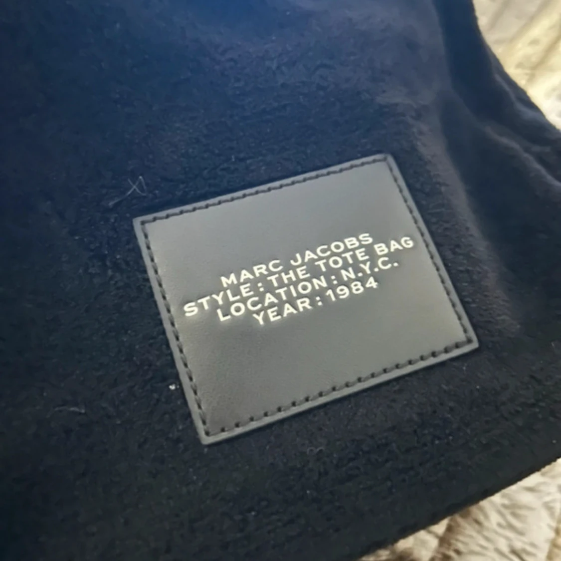 Svart tote bag från Marc Jacobs - 91