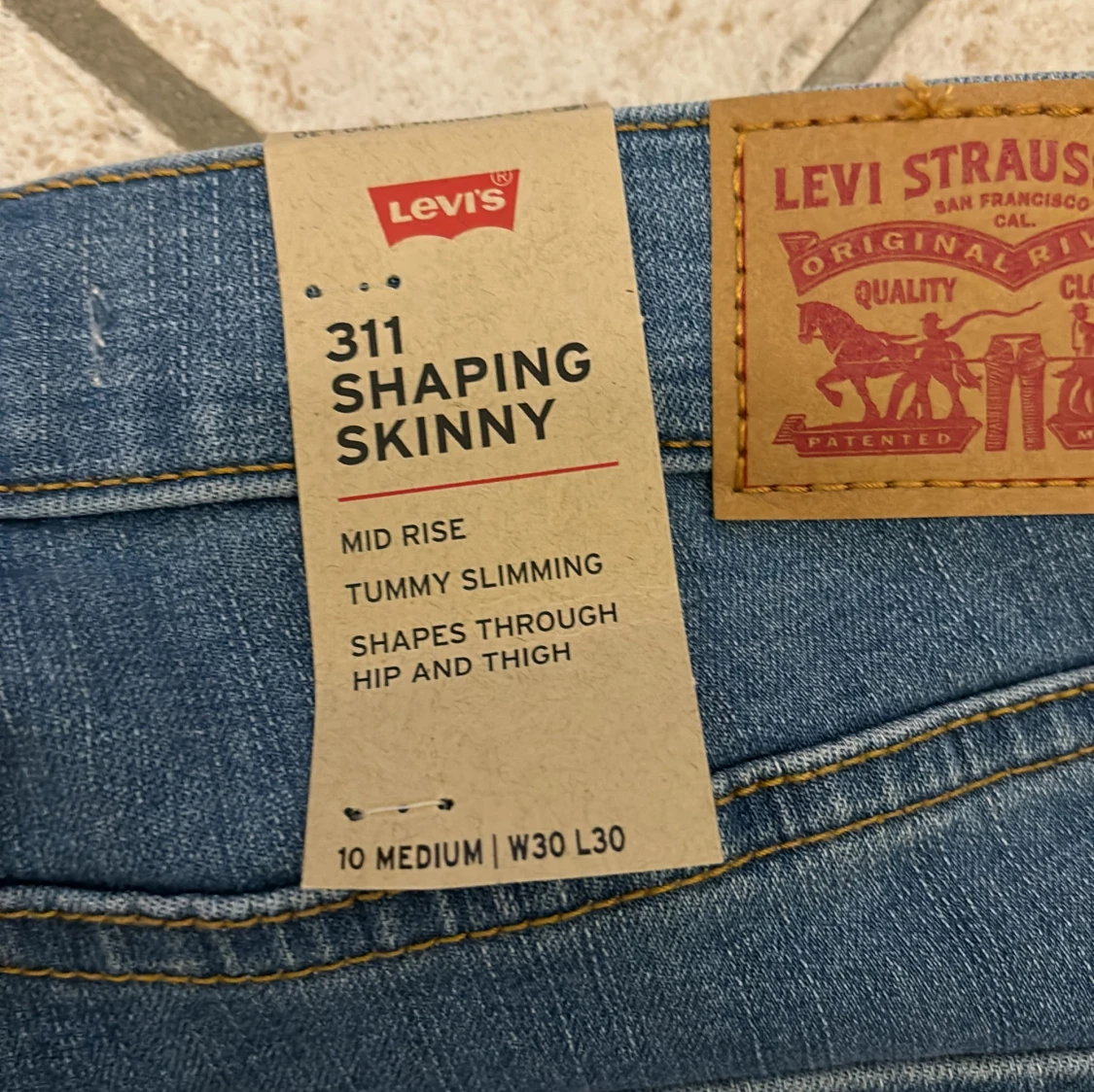 Levi's 311 Shaping Skinny Jeans - 91