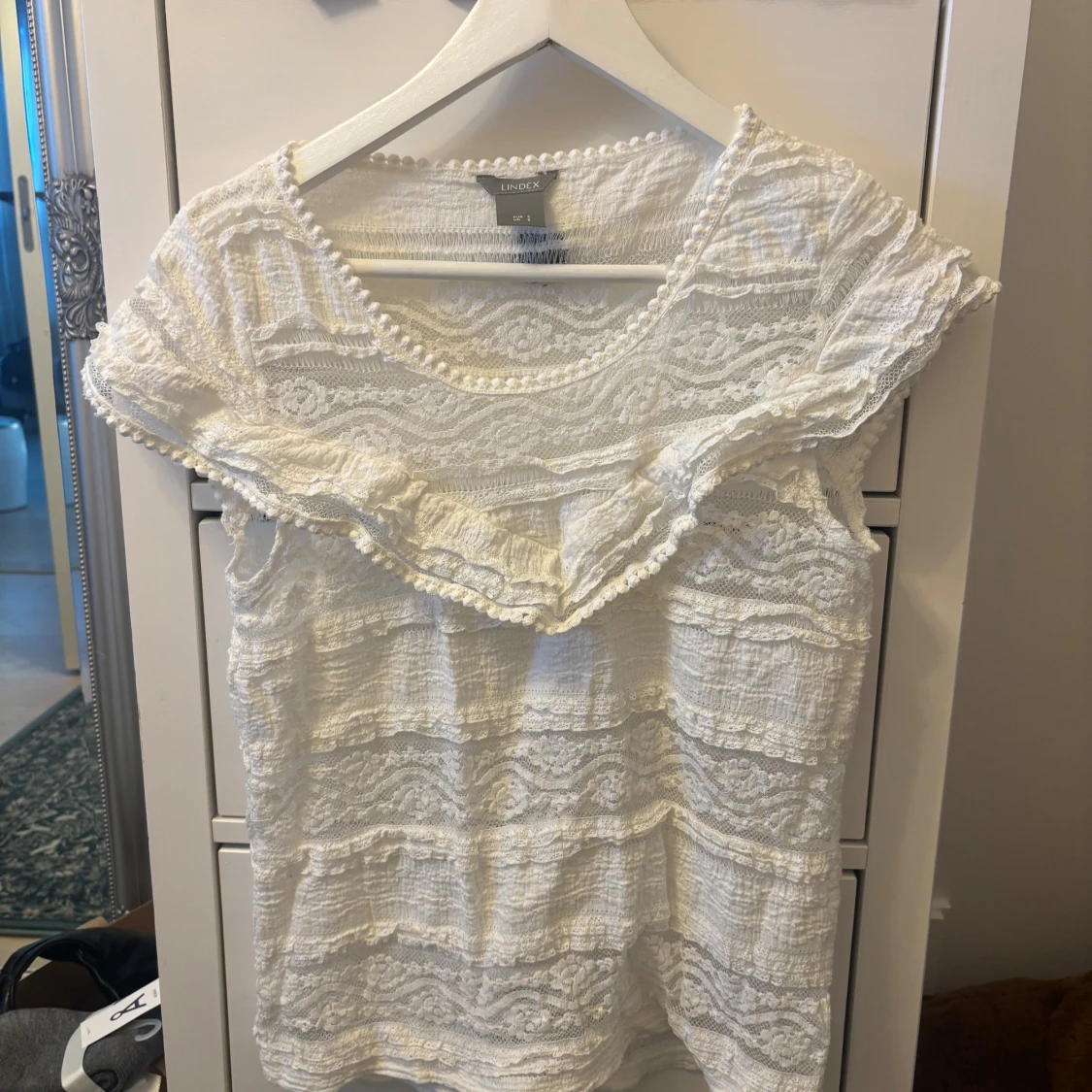 Vit spetsblus från Lindex - 90