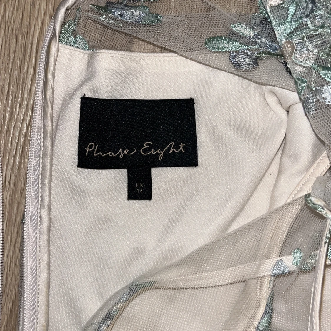 Blommig klänning från Phase Eight - 90