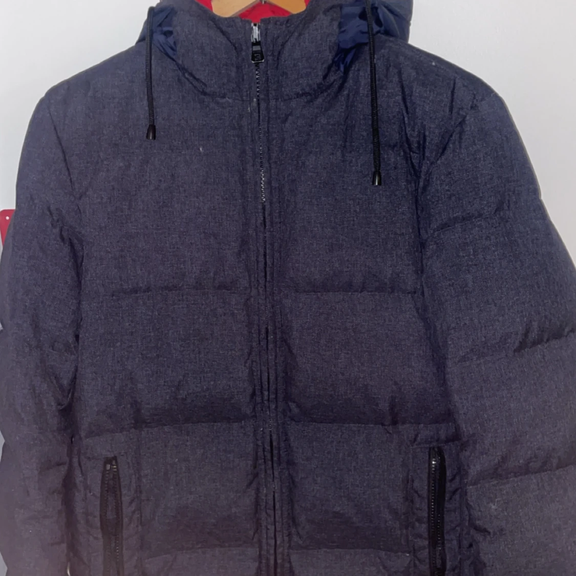 Blå pufferjacka från Tommy Hilfiger - 90