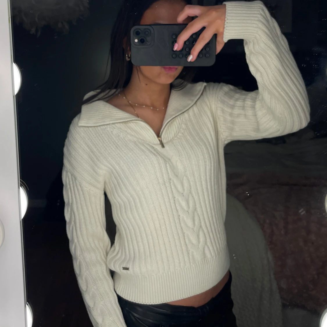 Vit stickad tröja  - 90