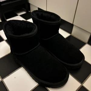 Uggs - Nytt skick. Uggs liknande