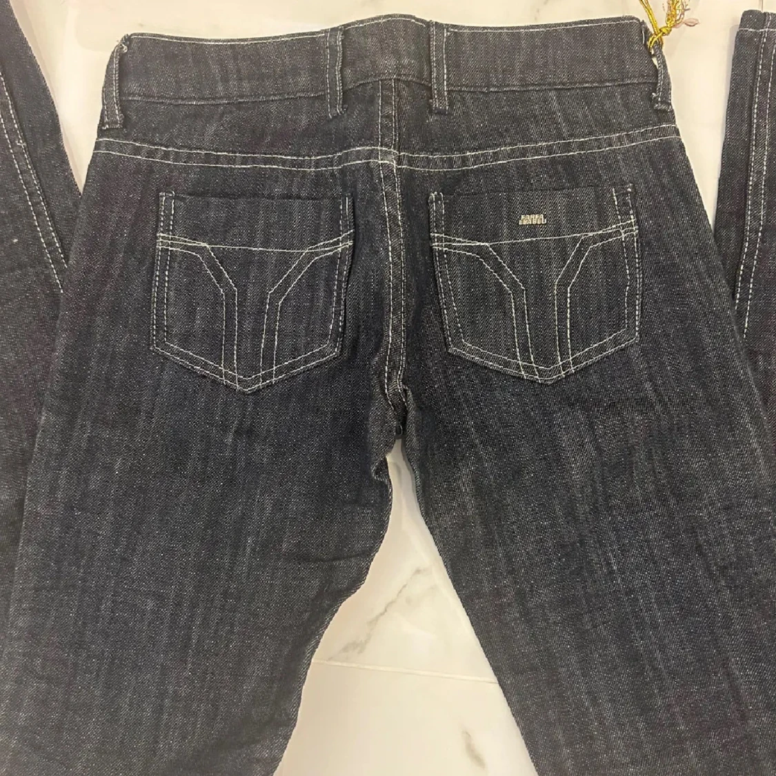 Mörkblå jeans  - 90