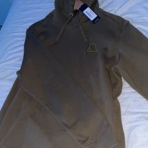 Sail racing hoodie  - Helt oanvänd hoodie priset kan diskuteras