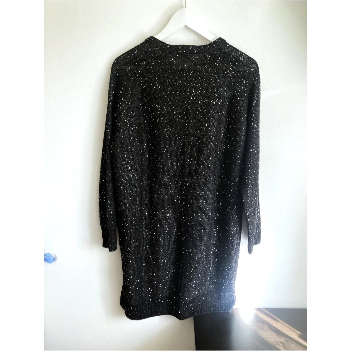 Svart lång stickad tröja, paljetter, M 40/42, miniklänning, silver, fest, party - 90