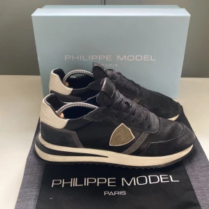 Philippe Model skor - Philippe model trainers i 9/10 skick  box och påse ingår