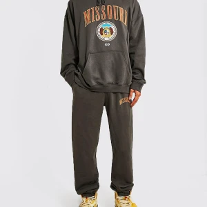 Mjukis dress  - Overzied mjukiset med tryck  Kommer ifrån BOOHO  , passar nog även dam.