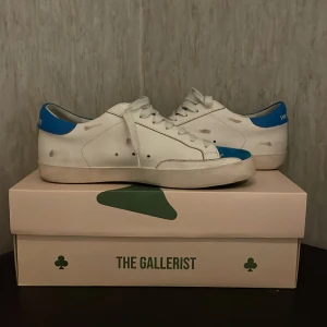 The gallerist skor  - Säljer dessa feta the gallerist skor för endast 1399kr de är i mycket bra skick! Storleken är i 41 Mvh luxury