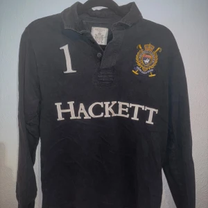 Hacket London tröja - Stilig tröja från Hackett London i storlek S.