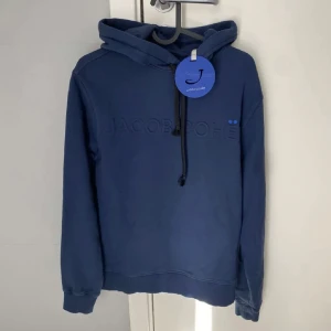 Jacob cohen hoodie - Helt ny Jacob cohen Hoodie som endast är testad. Storlek M men sitter åt small hållet 