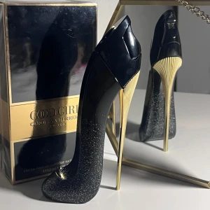 Carolina Herrera Good Girl Supreme perfume 50ml - I purchased this perfume online but when it arrived I saw it was the ‘Supreme’ version and not the one I had in mind.  Therefore I would like put it up for someone else to buy and enjoy.   Contact me for further details and information.   