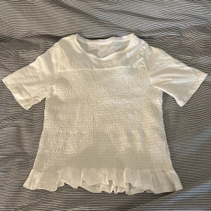 blus - vit blus från Gina i 170 aldrig använd bara fel storlek