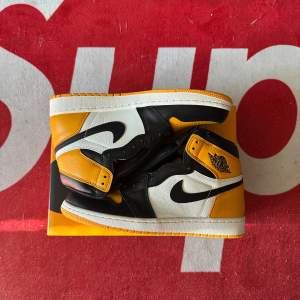 Jordan 1 Taxi Helt nya  Size 42