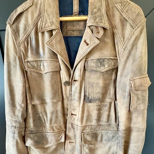 Massimo Dutti Leather Jacket - Used carefully. Real leather. Bought at Massimo dutti.