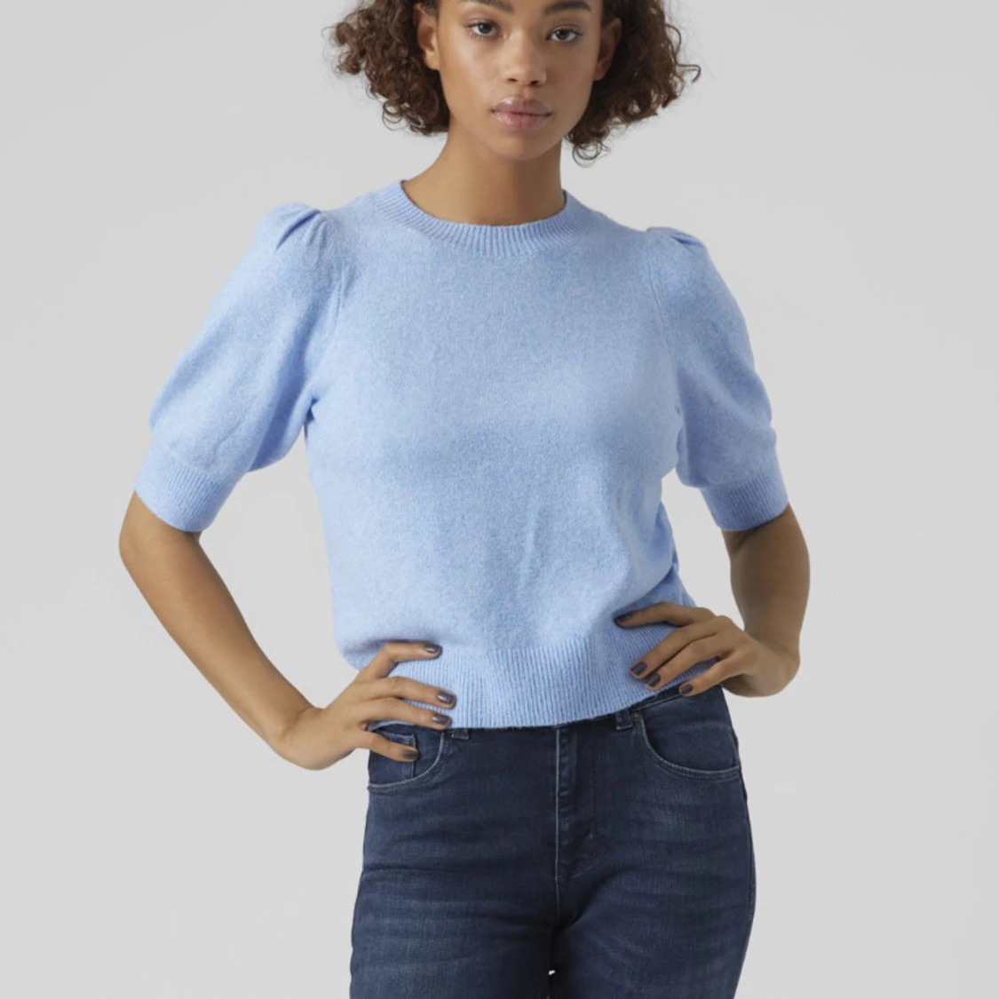 Ljusblå stickad tröja