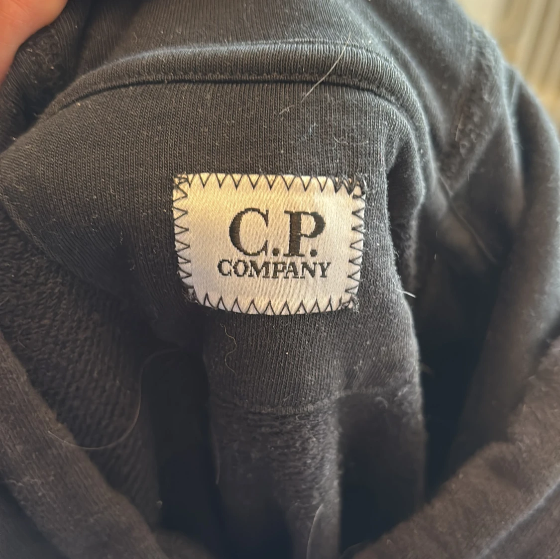 Svart hoodie från C.P. Company - 92