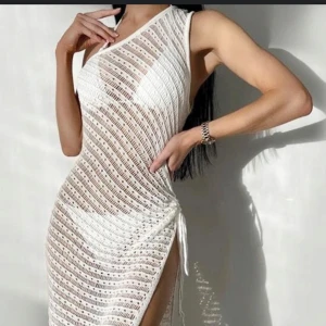 Beach wear - En beach wear som går ner till knäna. 