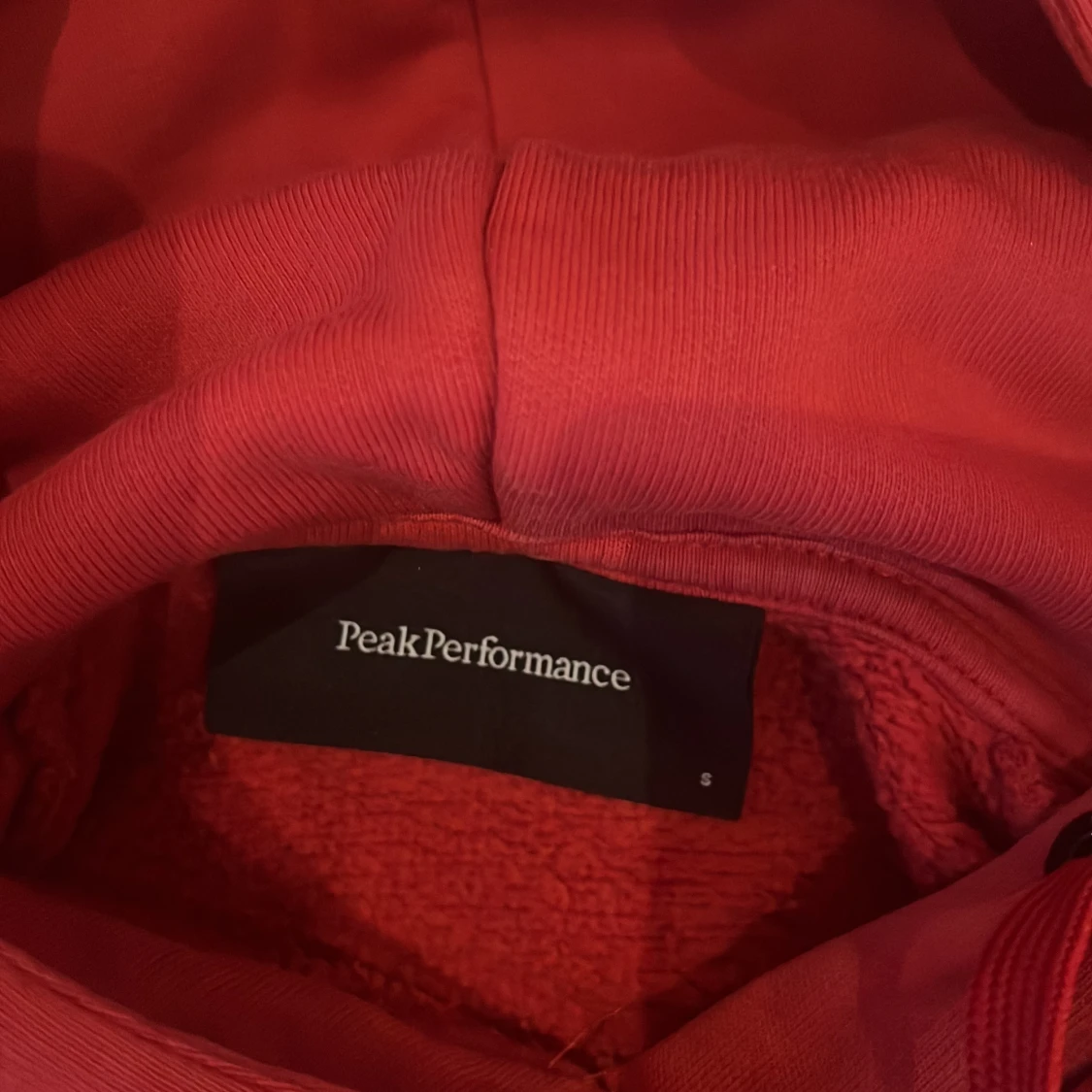 Peak performance hoodie - 90