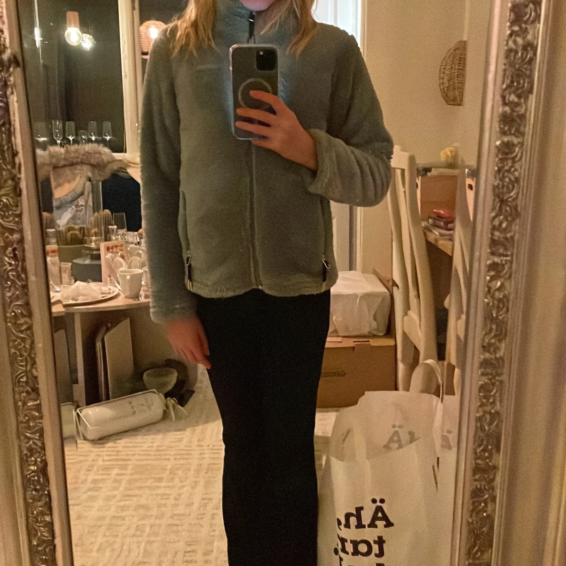 Grön fluffig ridtröja - 93