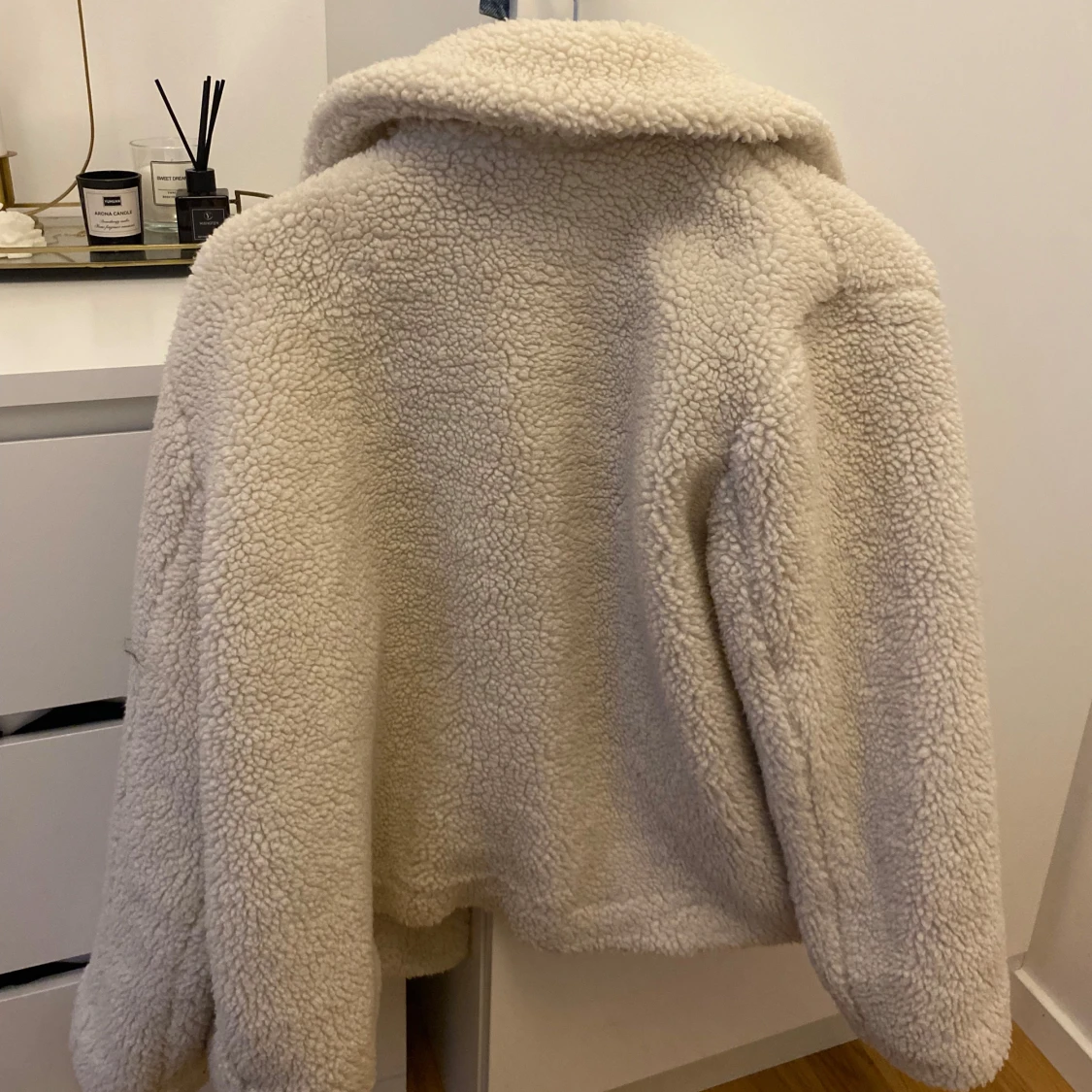 Teddyjacka från bikbok  - 90