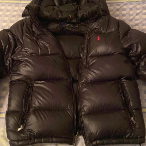 Polo jacka  - Storlek m. Har inte använt så många gånger. Skick 9-10