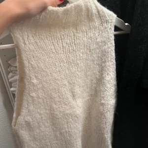 Stickad topp zara - Väldigt fin och mysig 