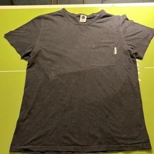 NN07 - Oandvänd fint och varmt material inga hål fläckar eller anat