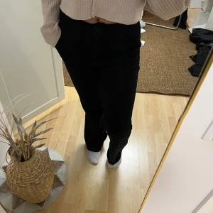 Mocka byxor - Jättesköna mocka byxor 🤩