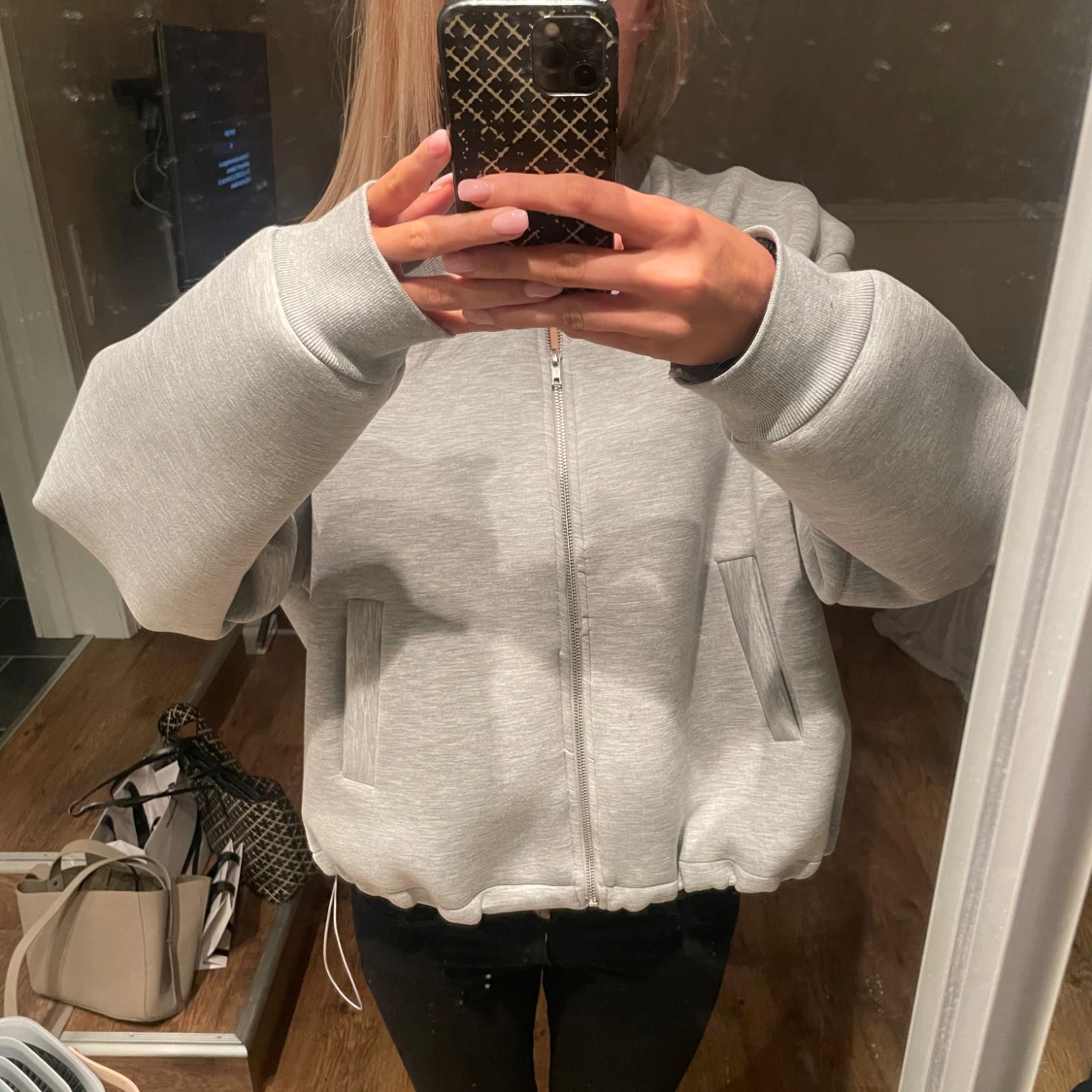 Grå jacka från Gina Tricot