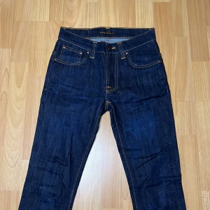 Nudie Jeans  - Tja säljer nu ett par Nudie jeans i storlek 28 för endast 399kr! W28 L32. Pris ej hugget i sten, hör av er i dm vid funderingar 🙌