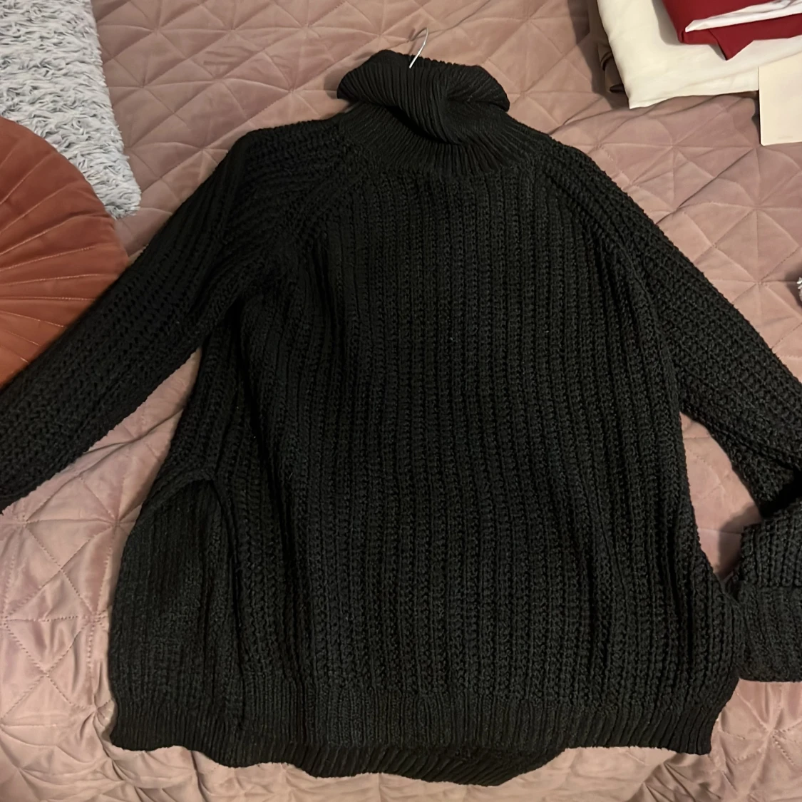 Svart och vit stickade polotröjor - 90