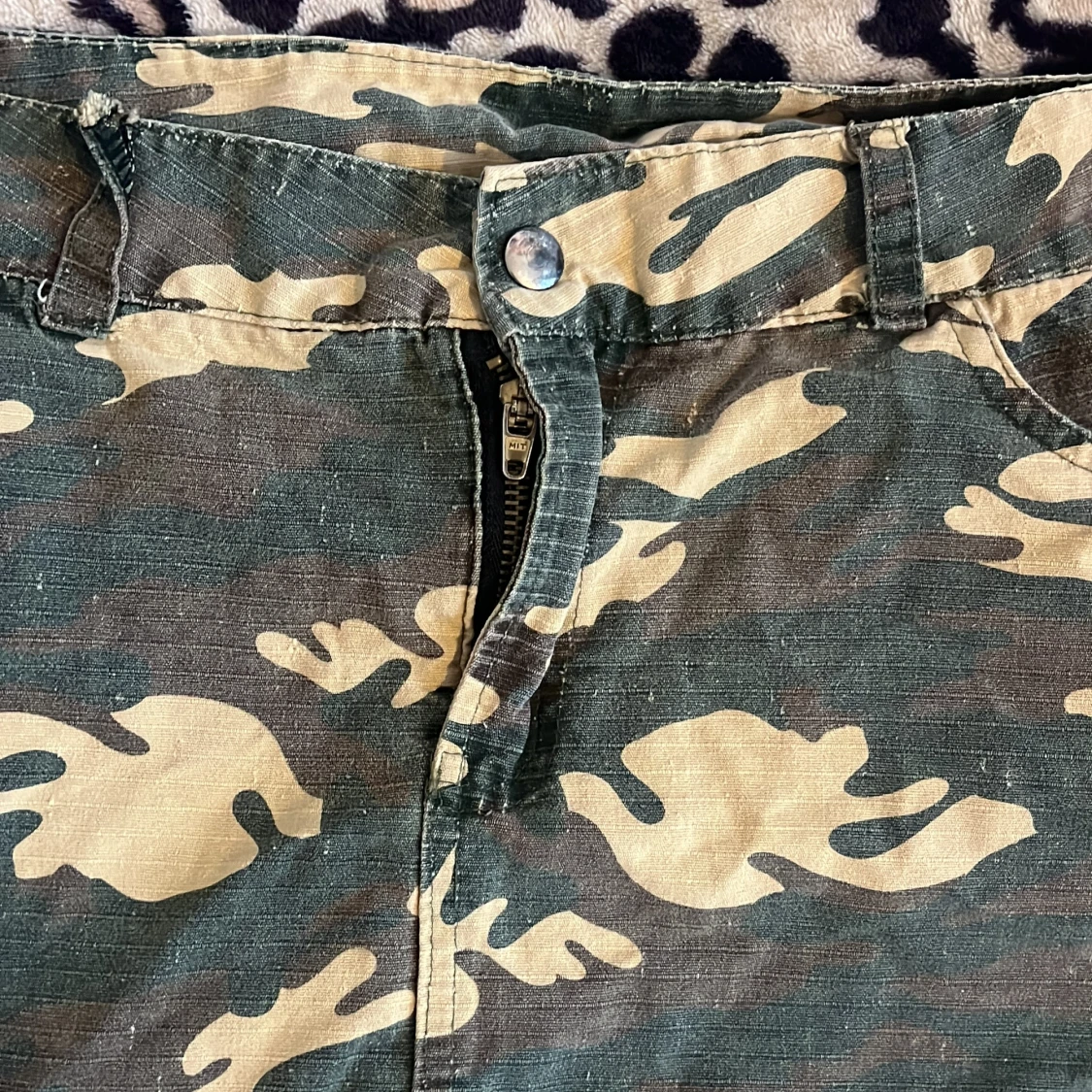 Camouflage kjol från Rich Jeans - 93