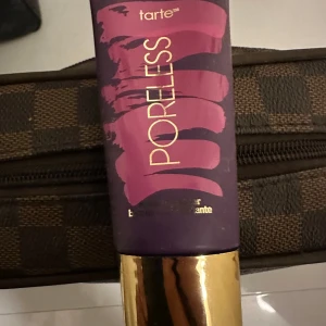 Tarte Poreless mattifying primer  - Provat nån gång! Så gott som ny! 
