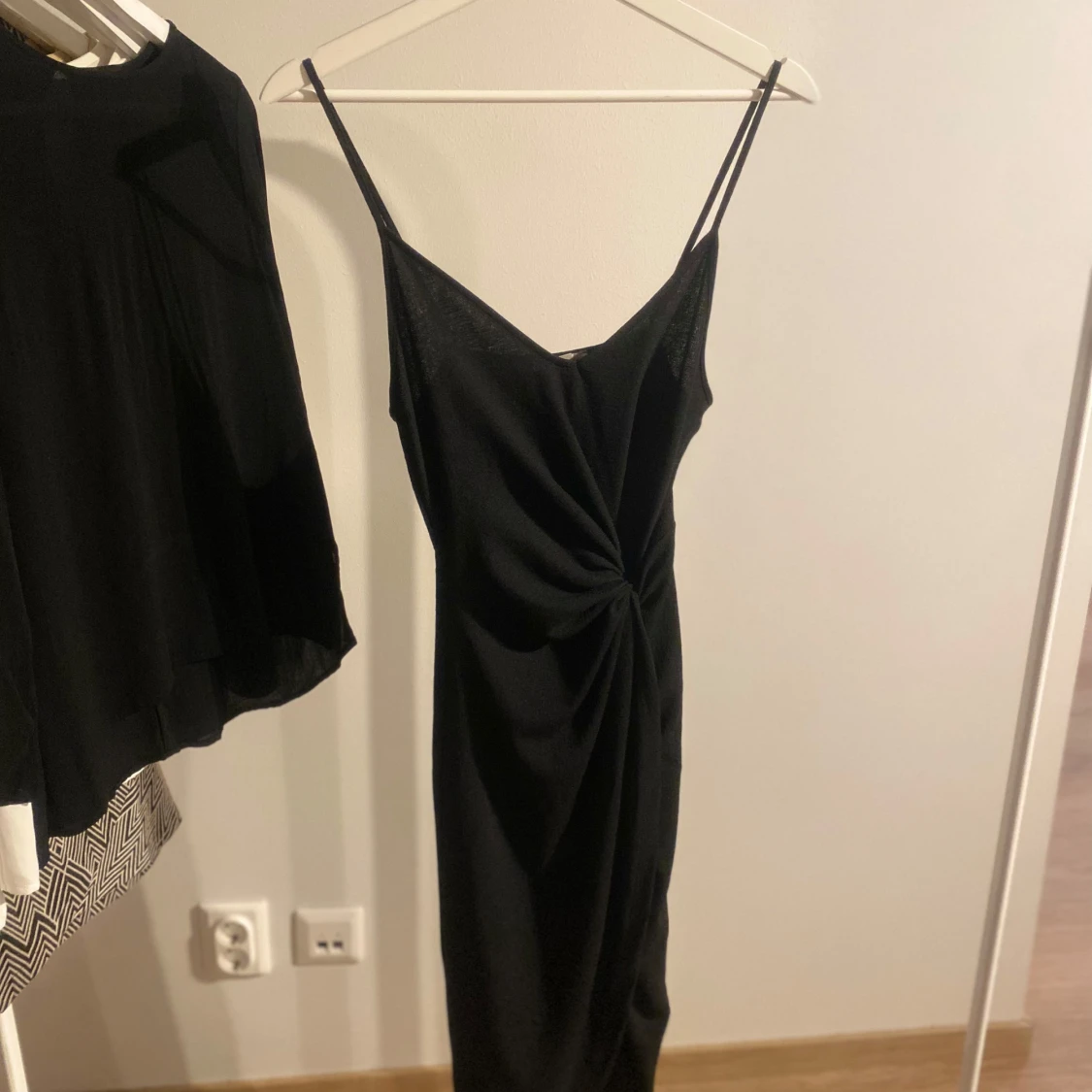 Svart klänning från H&M