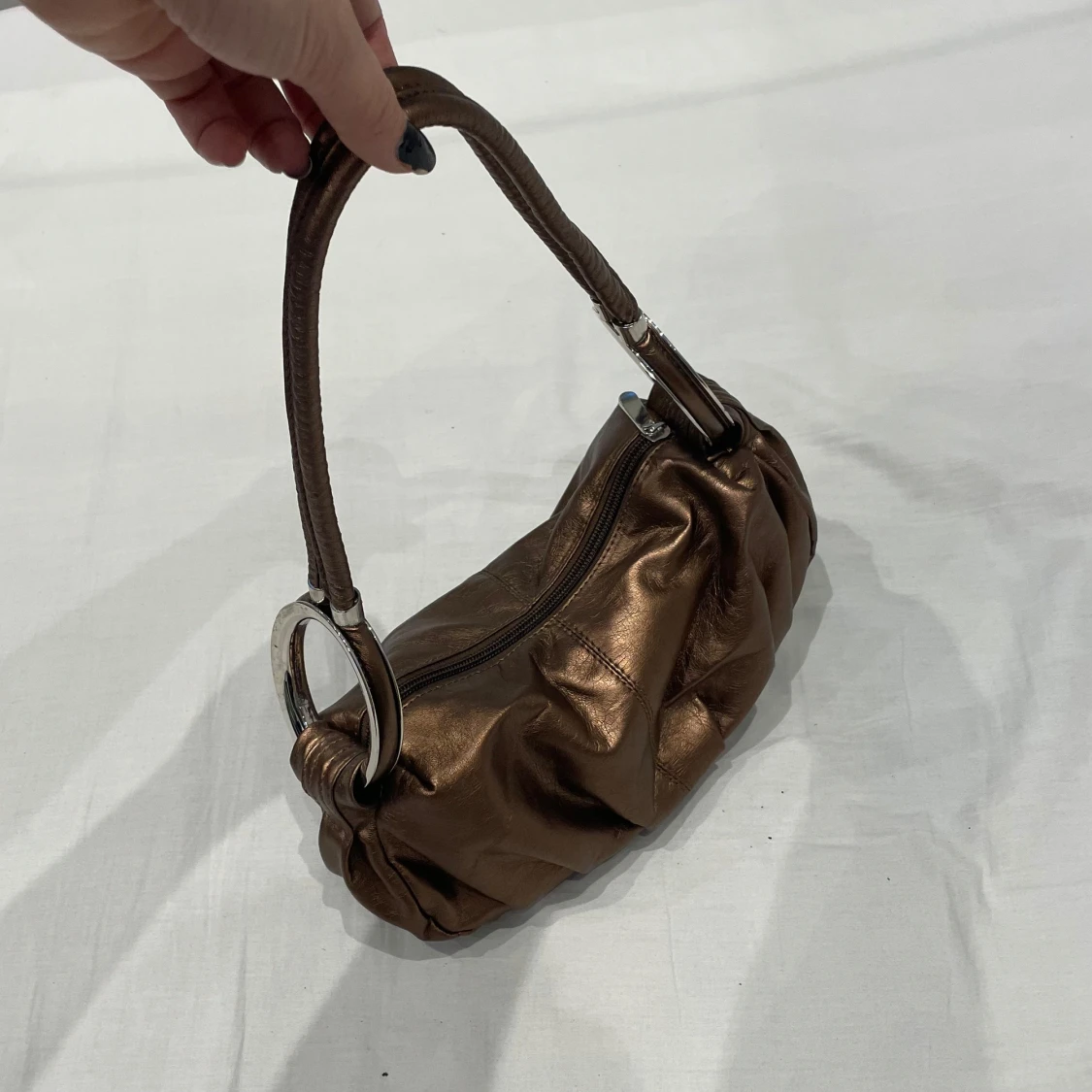 Brun axelväska i fejkskinn - 91