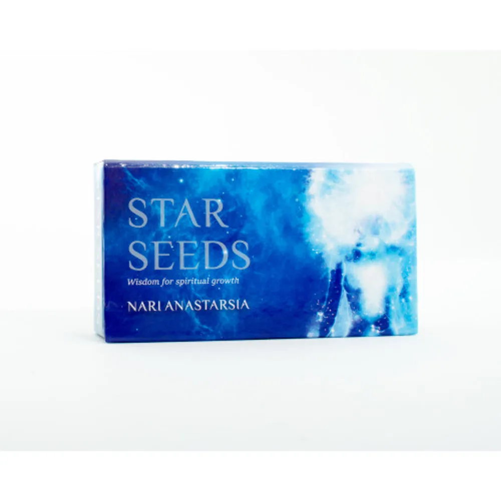 These illuminating STAR SEEDS Mini Inspiration Cards serve as seeds of empowerment to raise your personal power and awareness. Each message will encourage you to ponder on your birth from the stars, to raise your unique vibration through Earth's planetary shifts and to make conscious choices of self-love so that you may better be of service to humanity. Through these visionary cards may you be inspired to move forward with courage, strength and determination on your journey towards the light. 40 full colour cards. Böcker.