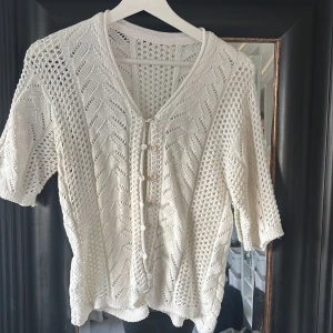 Vit kofta - Fin vit kofta i bra skick