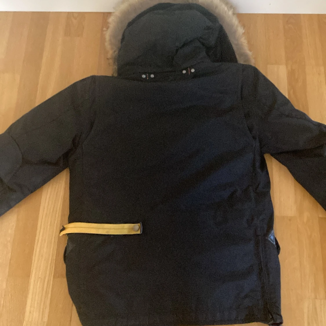 Svart vinterjacka från Parajumpers - 93